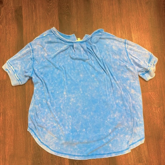 Three Bird Nest Time Flies Round Hem Top - Picture 10 of 12